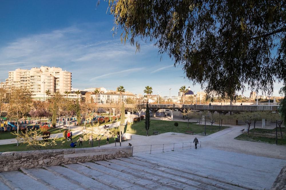 Travel Habitat Torres De Serrano Valencia Eksteriør bilde